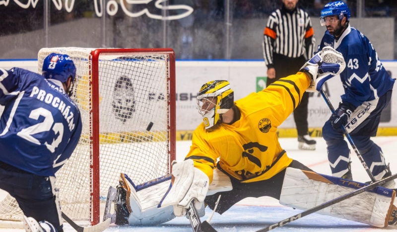 Photo hockey TELH : Derby musclé et serré - TELH - Tipsport Extraliga Ledního Hokeje