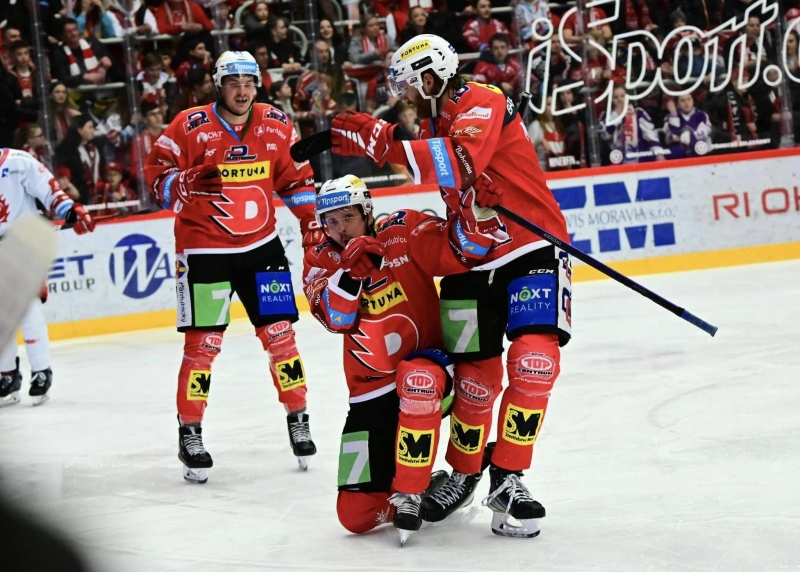 Photo hockey TELH : Jouer à se faire peur - TELH - Tipsport Extraliga Ledního Hokeje