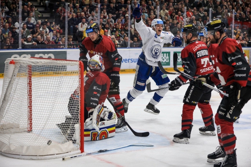 Photo hockey TELH : La comète leur tombe sur la tête - TELH - Tipsport Extraliga Ledního Hokeje