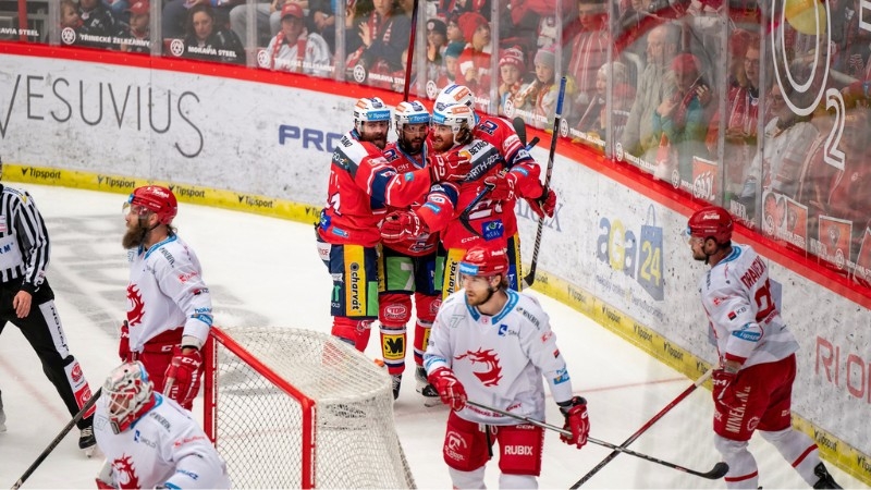 Photo hockey TELH : Les chevaux au galop - TELH - Tipsport Extraliga Ledního Hokeje