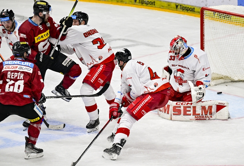 Photo hockey TELH : Les Spartiates invincibles - TELH - Tipsport Extraliga Ledního Hokeje