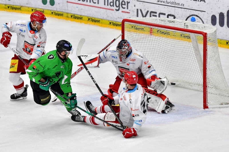Photo hockey TELH : Lion vert bat lion rouge - TELH - Tipsport Extraliga Ledního Hokeje