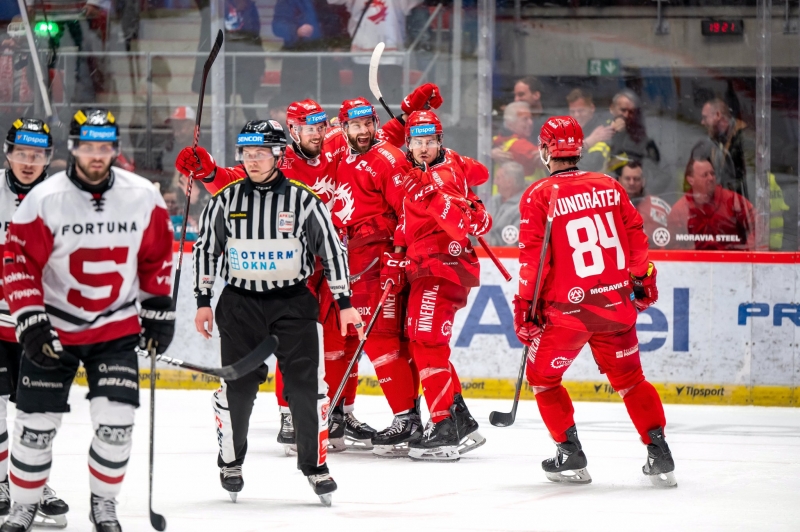 Photo hockey TELH : Premier succès - TELH - Tipsport Extraliga Ledního Hokeje