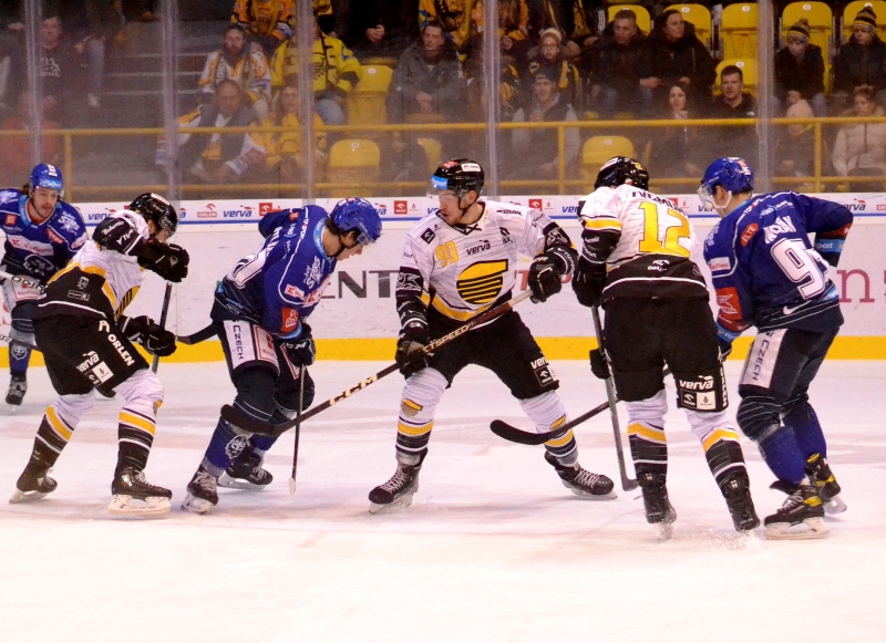 Photo hockey TELH : Toujours de l
