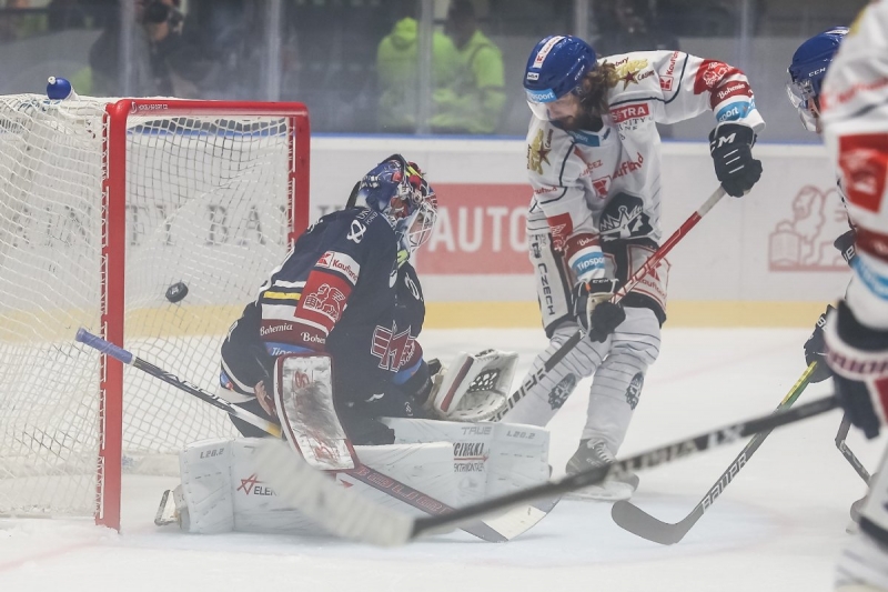 Photo hockey TELH : Un seul rebondit - TELH - Tipsport Extraliga Ledního Hokeje