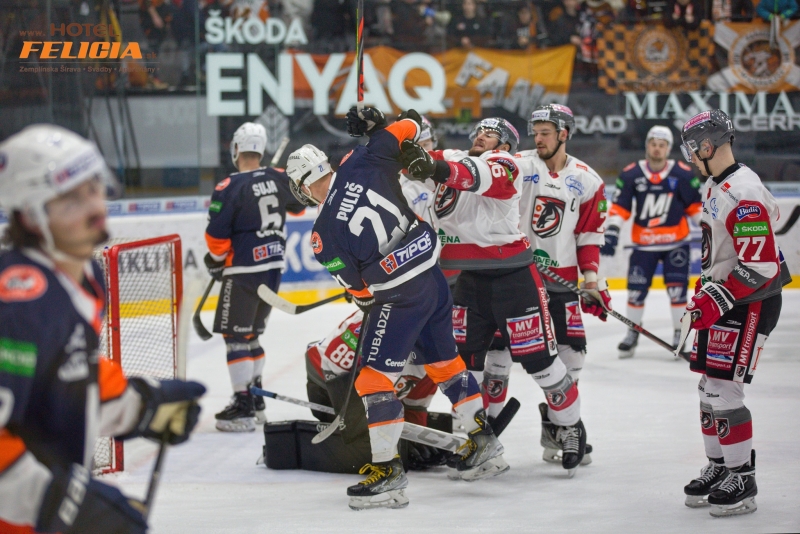 Photo hockey Tipos Extraliga : Sous les sabots des chevaux - Tipsport Liga