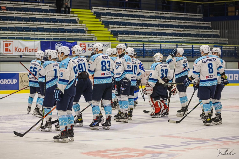 Photo hockey Tipos SHL : Le peuple à l