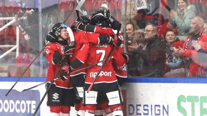 Photo hockey Tipsport Liga : Les locaux assurent - Tipsport Liga