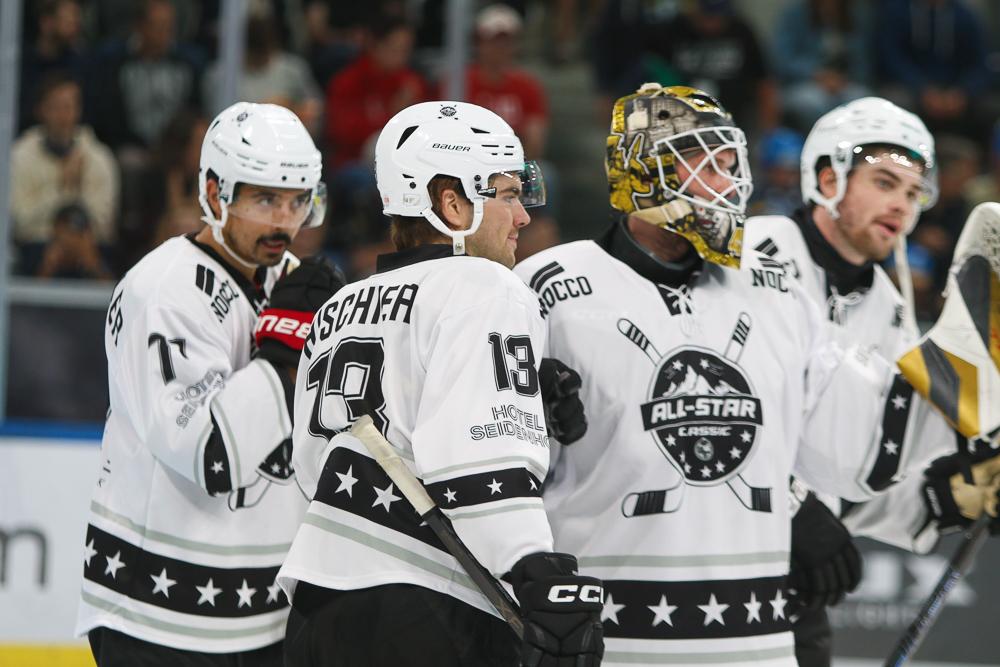 Photo hockey album Fiala's Friends Charity Game