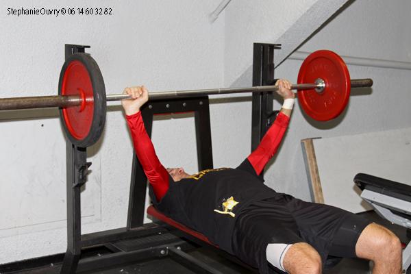 Photo hockey album Le préparateur physique sur le devant