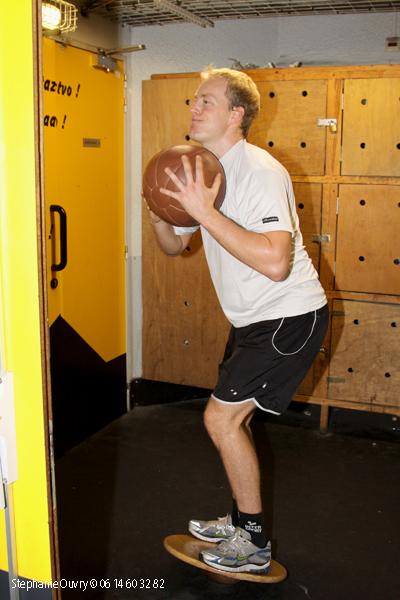 Photo hockey album Le préparateur physique sur le devant