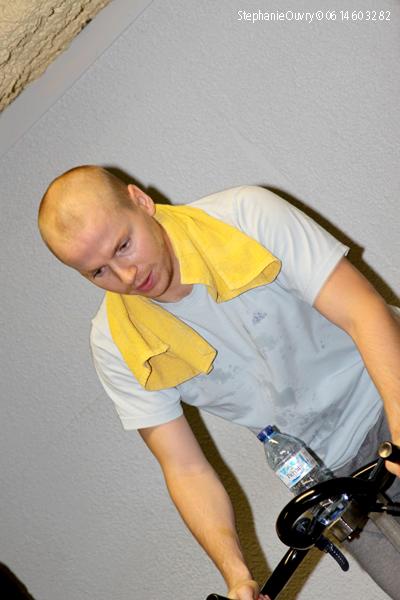 Photo hockey album Le préparateur physique sur le devant