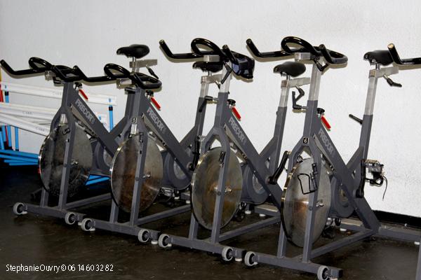 Photo hockey album Le préparateur physique sur le devant