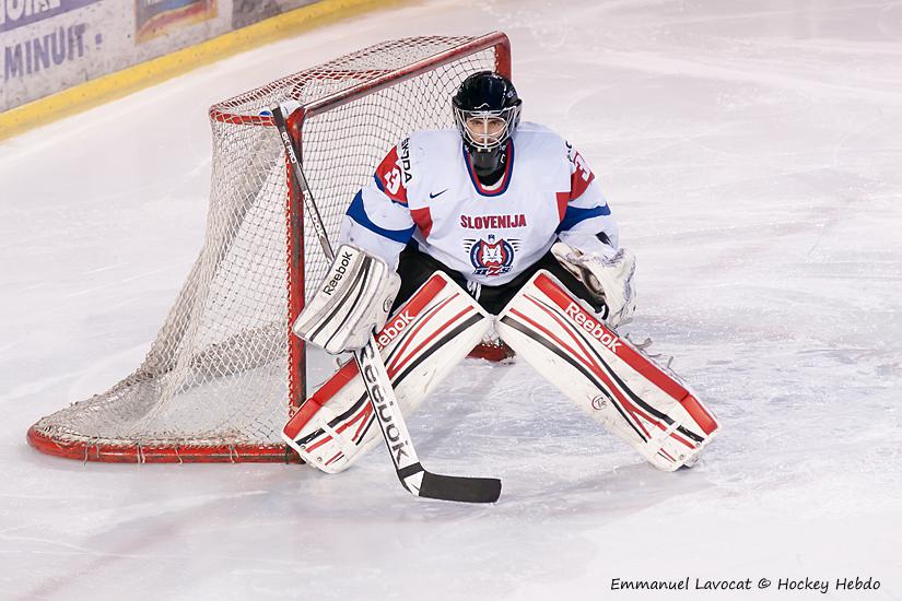 Photo hockey reportage EIHC : Slovénie-Lettonie  EN ATTENTE