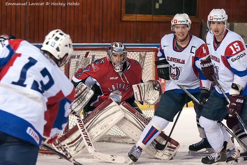 Photo hockey reportage EIHC : Slovénie-Lettonie  EN ATTENTE