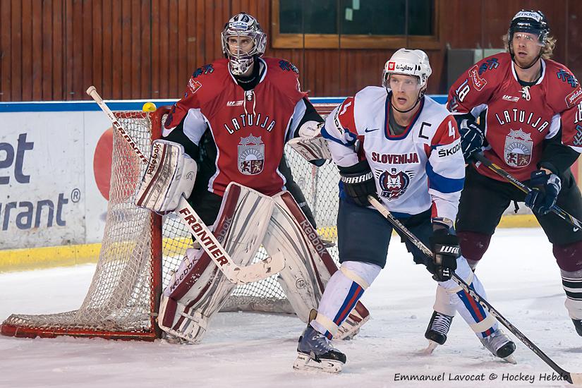 Photo hockey reportage EIHC : Slovénie-Lettonie  EN ATTENTE