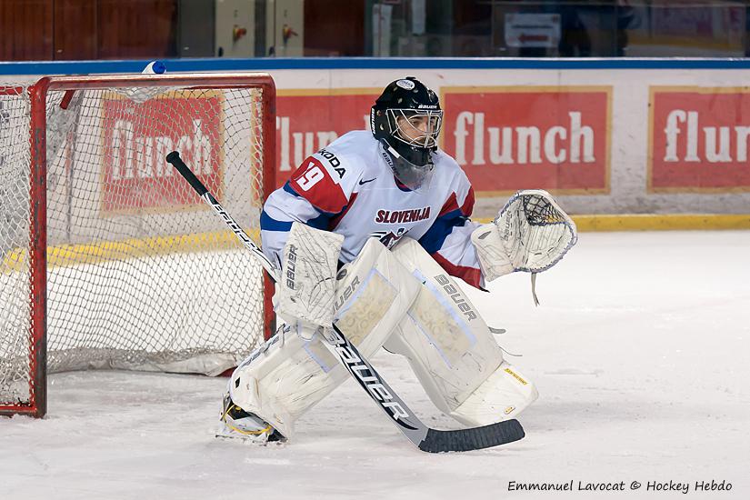 Photo hockey reportage EIHC : Slovénie-Lettonie  EN ATTENTE