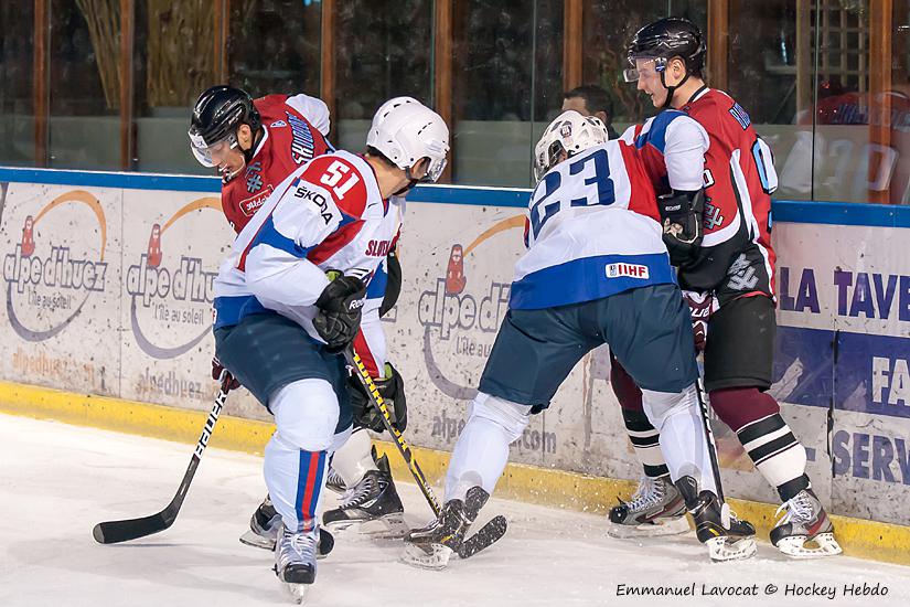 Photo hockey reportage EIHC : Slovénie-Lettonie  EN ATTENTE