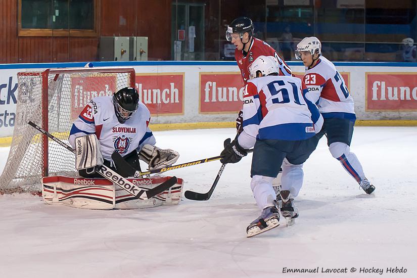 Photo hockey reportage EIHC : Slovénie-Lettonie  EN ATTENTE