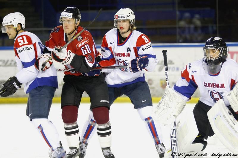 Photo hockey reportage EIHC : Slovénie-Lettonie  EN ATTENTE