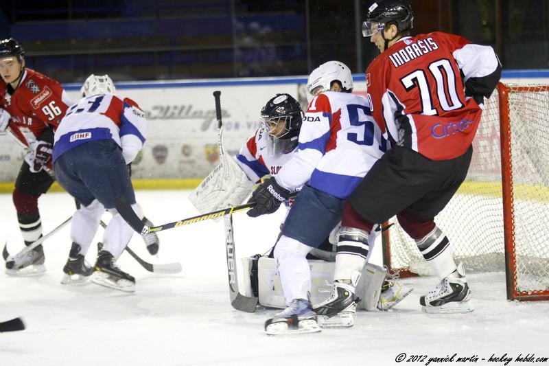Photo hockey reportage EIHC : Slovénie-Lettonie  EN ATTENTE
