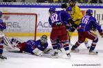 Photo hockey reportage Les Dragons chutent mais espèrent.