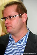 Photo hockey reportage Les Dragons remportent la première bataille.