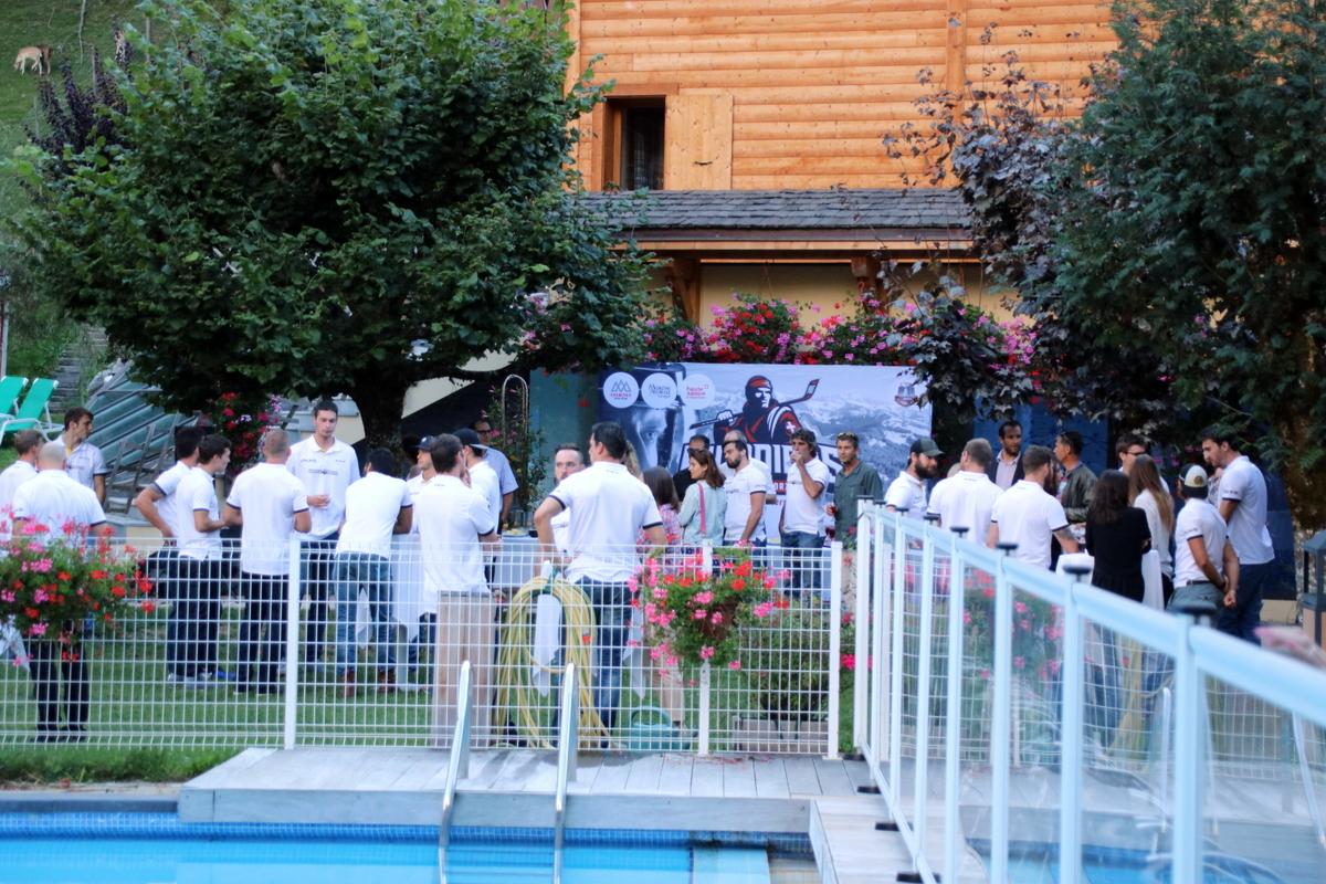 Photo hockey reportage Les Pionniers présentés ce jeudi