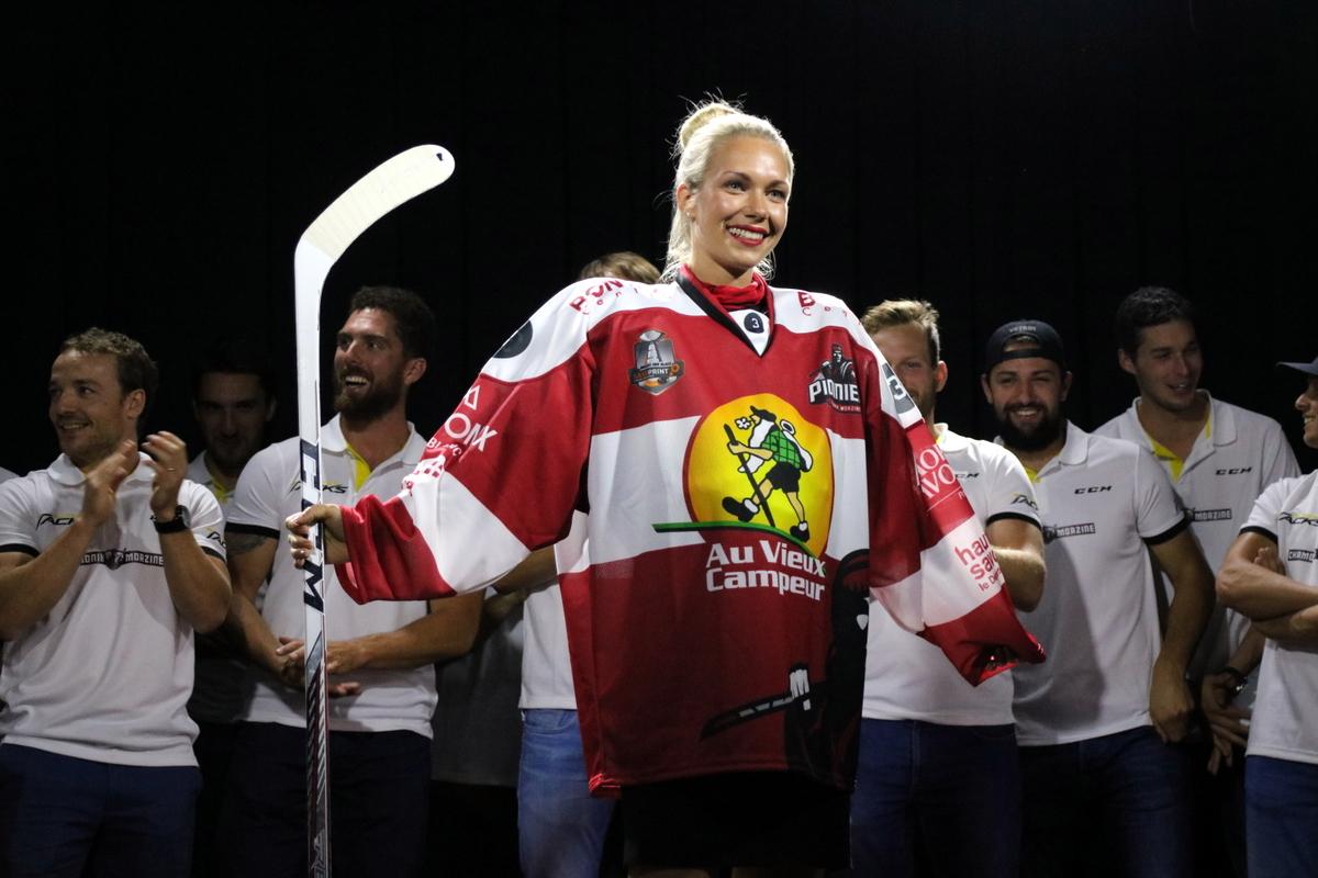 Photo hockey reportage Les Pionniers présentés ce jeudi