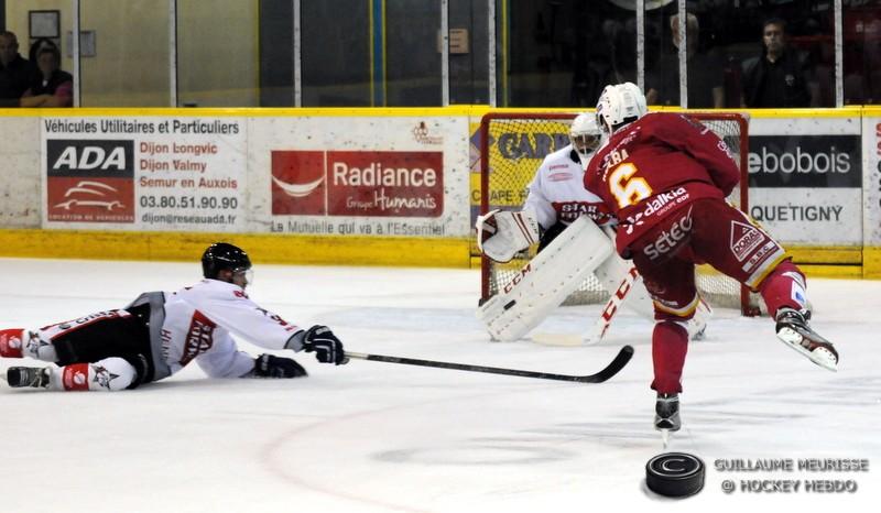 Photo hockey reportage Les premières étoiles pour le DHC.