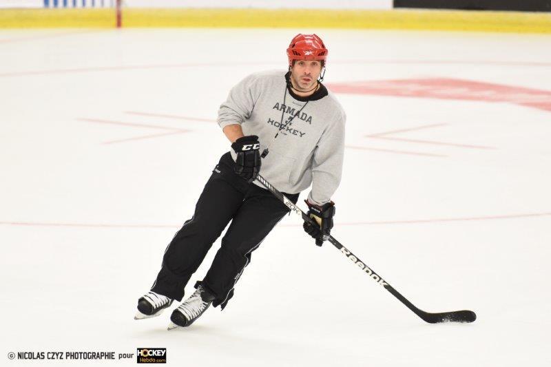 Photo hockey reportage Photos Entretien Joël Bouchard