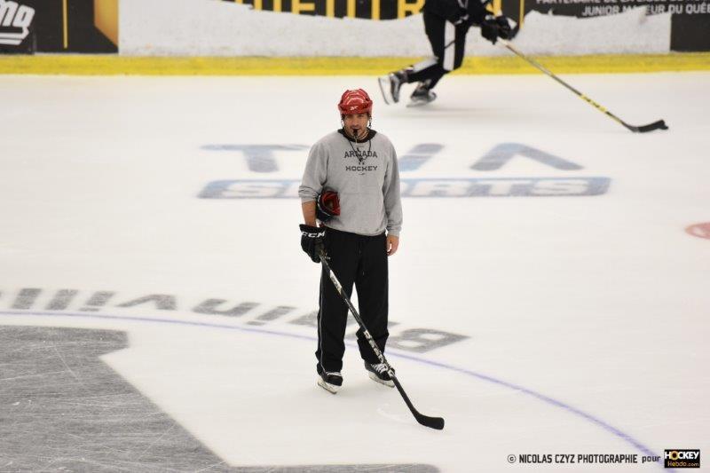 Photo hockey reportage Photos Entretien Joël Bouchard